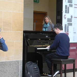 第一次见红小视频真实
